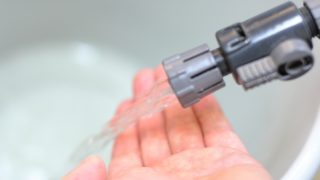 外部フィルターの簡単な呼び水の方法